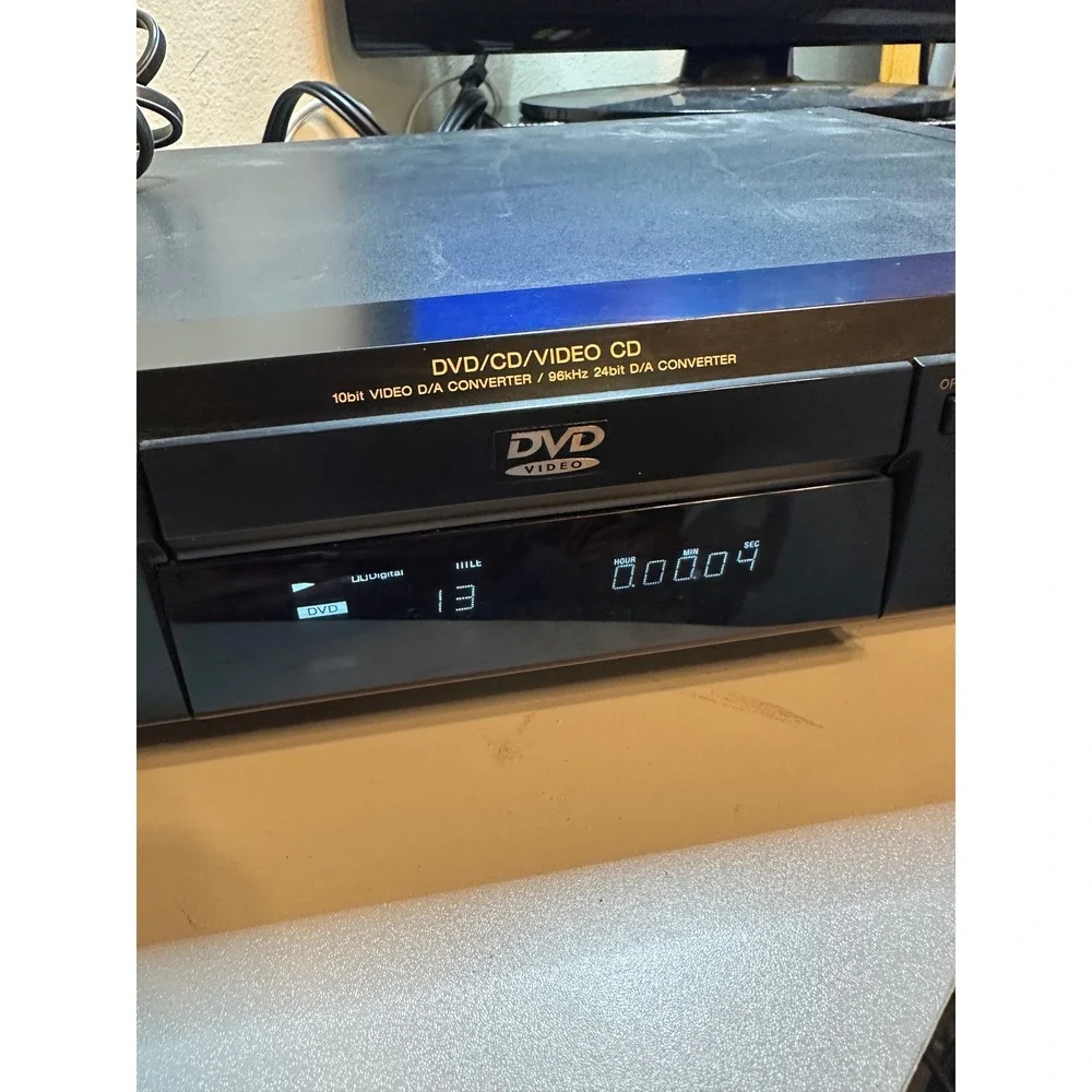 Sony DVP-S330 CD DVD Player Video CD Player with Remote RMT-D109A Black